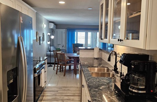 Estate Golden Rock Condominio | Beachside Serenity with Views