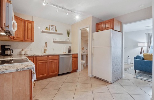 Cape Caneveral Beach Gardens Casa | Beachside Space Coast Townhouse, walk to the beach, pet friendly