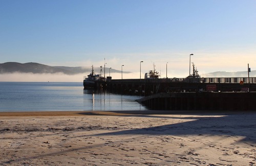 Rathmullan Apartamento | Beachside studio apartment. Newly refurbished!