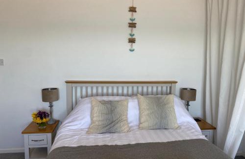 Torcross Casa | Beachside, Torcross, between the Sea and the Ley