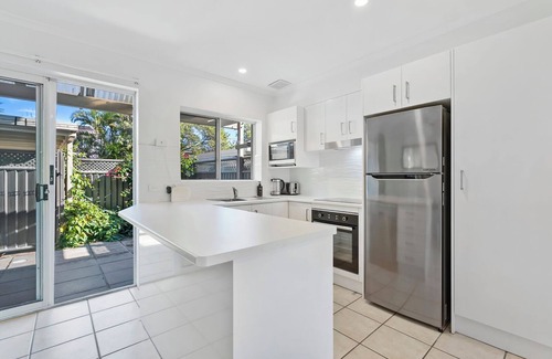 Sunrise Beach Casa | Beachside Townhouse