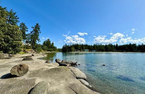 Regional District of Nanaimo Casa | Beachside Townhouses at The Pacific Shores Strata Property