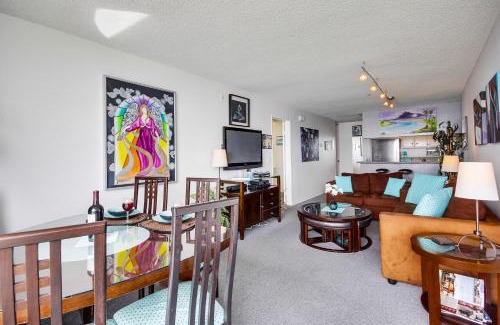North Pacific Beach Casa | Beachview Condo