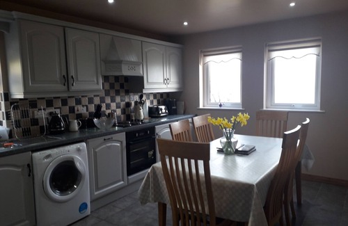 Glenariff Cabaña | Beachview Cottage Co. RE. Antrim