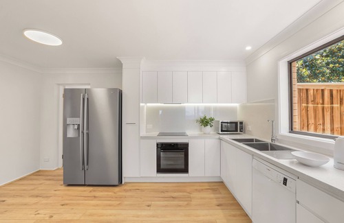 Freshwater Casa | Beachview Curl Curl - the BEST views on Sydney’s beautiful Northern Beaches!