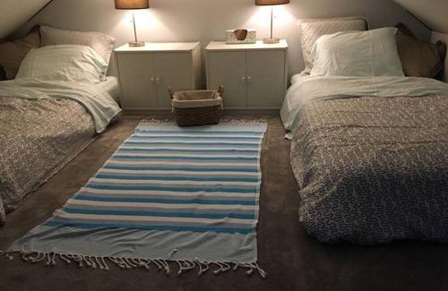 Port Weller Casa | BeachView in the city (Niagara falls minutes away)
