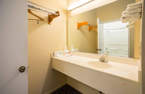 Westside Santa Cruz Hotel | Beachview Inn