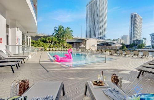 Hallandale Beach Hotel | Beachwalk Studio Amazing View Pininfarina Design