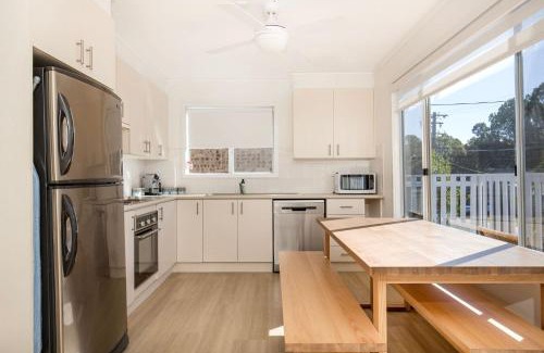 Berrara Casa | Beachway Pet Friendly 2 Mins Walk to Beach