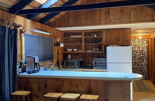 Glendale Cabaña | Beachwood Cottage