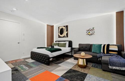 Sharp Park Apartamento | Beachy 1BR Escape with Sofa Bed - Golf & Beach Nearby