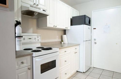 Harrison Hot Springs Apartamento | Beachy 2 Bed Studio Suite, Balcony and 4 Min to Lake