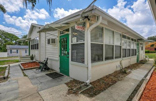 Safety Harbor Casa | Beachy Bungalow 111