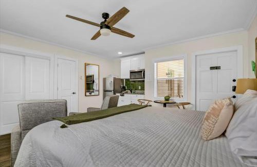 Safety Harbor Casa | Beachy Bungalow 111