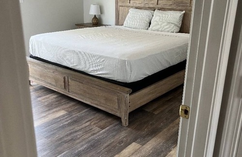Wright Casa | Beachy Business - A Cozy Get Away!