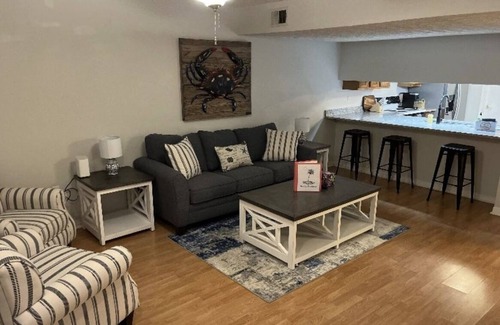 Wright Casa | Beachy Business - A Cozy Get Away!