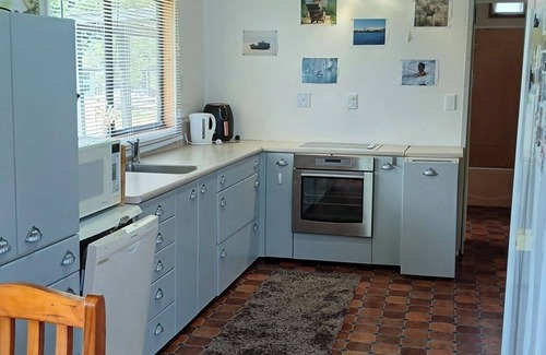 Taupo Bay Casa | Beachy Keen - Taupo Bay