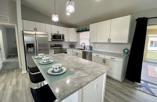 Mariner Casa | Beachy Modern Vacation Home
