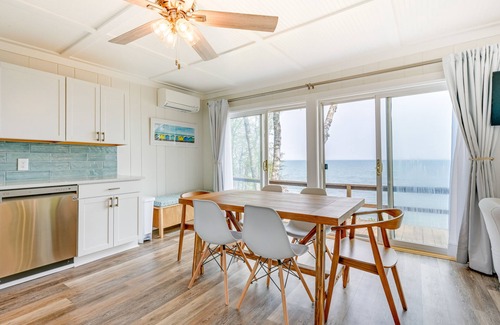 Forestville Cabaña | Beachy Palms Cottage on Lake Huron w/ Hot Tub!