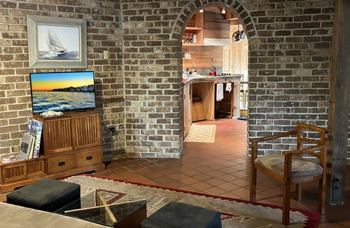 Isle of Palms Apartamento | Beachy Vintage Vibe — Pet Friendly!