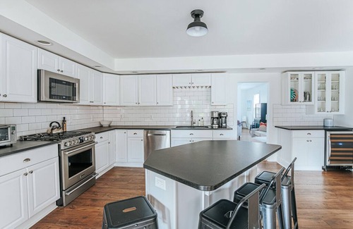Cape Charles Casa | Beachykeen- Steps from Beach and Downtown! NEW