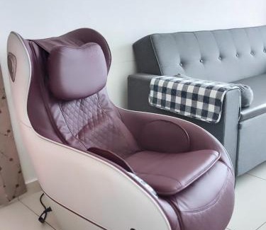 George Town Apartamento | Beacon Exec Suites# Msg Chair#Disney Hotstar