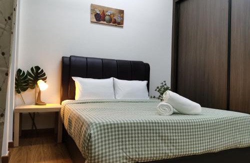 George Town Apartamento | Beacon Exec Suites# Msg Chair#Disney Hotstar