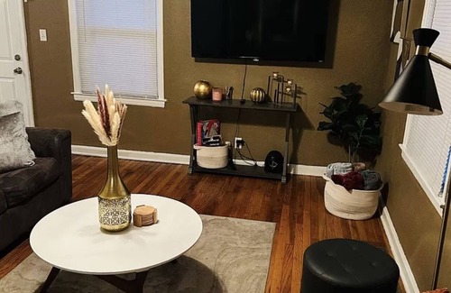 Kansas City Cama Y Desayuno | Beacon Hill Bungalow Five Minutes From Downtown Kansas City!