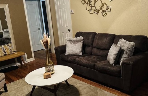 Kansas City Cama Y Desayuno | Beacon Hill Bungalow Five Minutes From Downtown Kansas City!