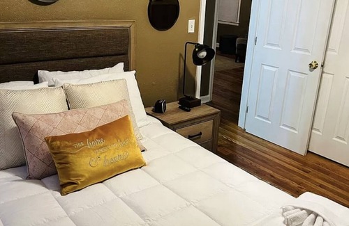 Kansas City Cama Y Desayuno | Beacon Hill Bungalow Five Minutes From Downtown Kansas City!