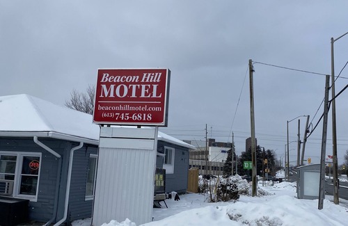 Beacon Hill South - Cardinal Heights Hotel | Beacon Hill Motel
