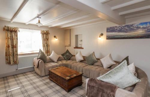 Sneaton Casa | Beacon House