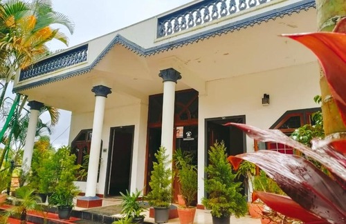 Muttil Casa | Beacon