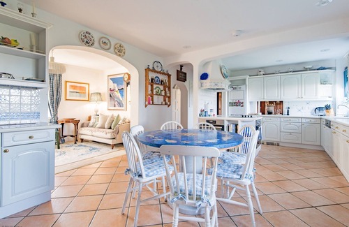 Sandwich Casa | Beadles by Bloom Stays - charming coastal house on private coastal estate
