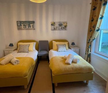 Murthly Casa | Beadles Cottage Lux Family Haven