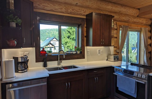 Hemlock Valley Chalet De Esquí | Bear Behind Lodge