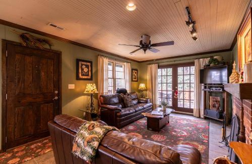 Blowing Rock Casa | Bear Bungalow