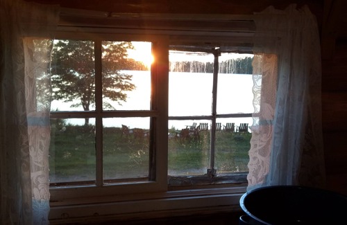 Ely Cabina | Bear Cabin At Wilderness Wind en el lago Armstrong Near Ely, Mn