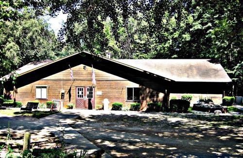 Buchanan Otro | Bear Cave Camping Resort