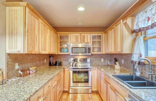 Whittier Cabina | Bear Cove Cabin Summa