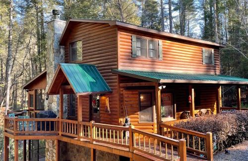 Epworth Casa | Bear Creek - Fightingtown Creek - Creek Views on Fightingtown Creek, Hot Tub, Game Room, Fireplaces - Epworth, GA