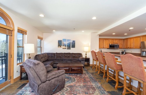 Mountain Village Condominio | Bear Creek Lodge 208a 1 Bedroom Condo by Alpine Lodging Telluride
