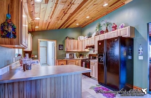 Ruidoso Cabina | Bear Crossing: 'Great Getaway location' With hot tub.