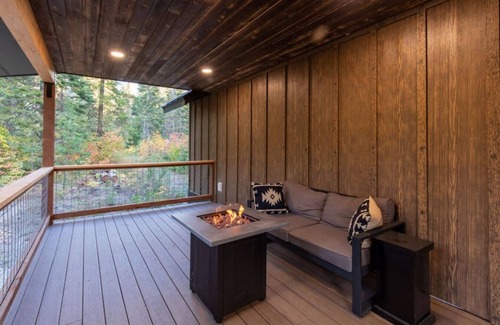 Leavenworth Apartamento | "Bear Den" a Cozy 1 Bedroom tiny Cabin with Hot tub