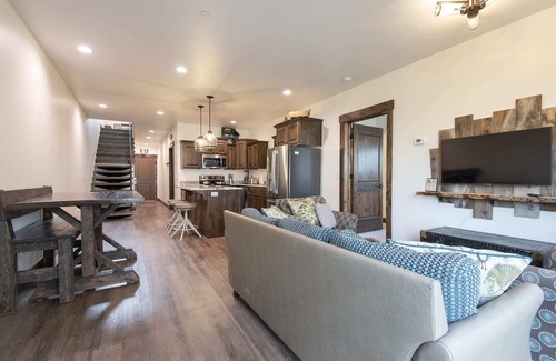 Victor Casa | Bear Lair at Teton Valley Idaho - Jackson Hole