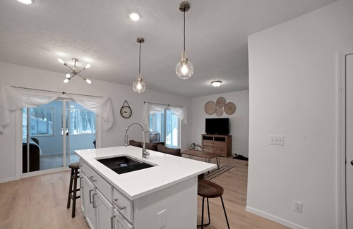 Kalkaska Cabaña | Bear Lake Cottage: Crunching Leaves and Lake Views Enjoy Fall Getaways Here!