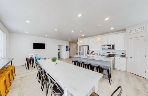 Sweetwater Casa | Bear Lake Haus - Luxury Bear Lake Retreat