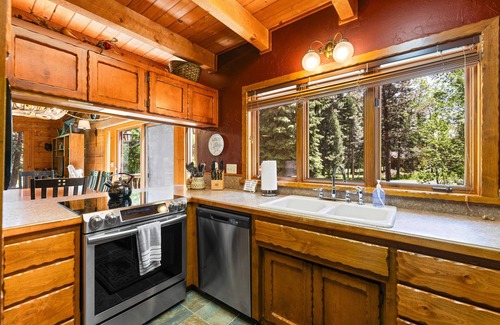 McCall Casa | Bear Lodge - Hot Tub - Forested Setting - Pet Friendly