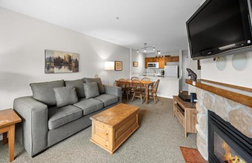 Whistler Village Casa | Bear Lodge One Bedroom by MVA
