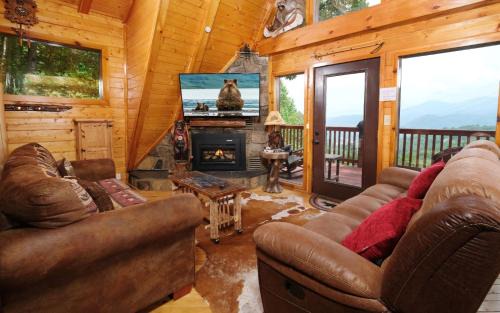 Chalet Village Villa | Bear Mountain Retreat